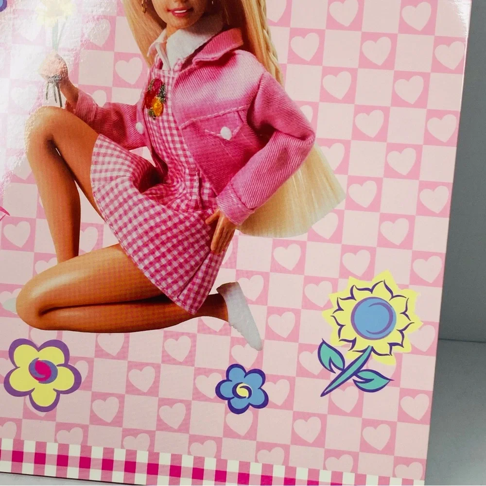 Vintage VTG Barbie 3 Ring Folder Unpunched 90s